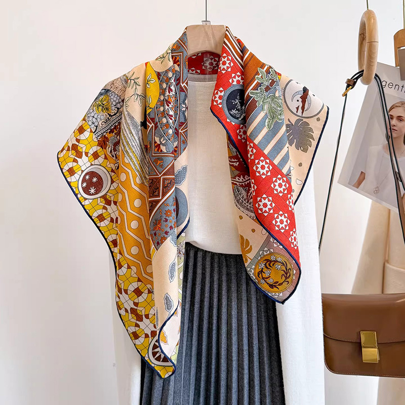 Vintage Fashion Collage - Écharpe 30% Soie de Mûrier 70%