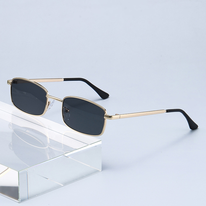 Lunettes de soleil punk tendan - Vintage Fashion Glasses avis et prix