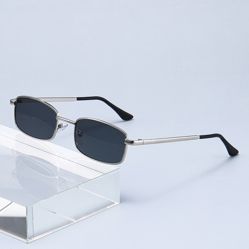 Lunettes de soleil punk tendan - Vintage Fashion Glasses avis et prix
