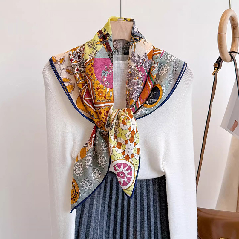 Écharpe 30% Soie de Mûrier 70% - Vintage Fashion Collage avis et prix