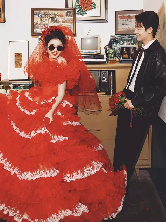 Robe de mariée rouge vintage s - Vintage Fashion Photographers avis et prix