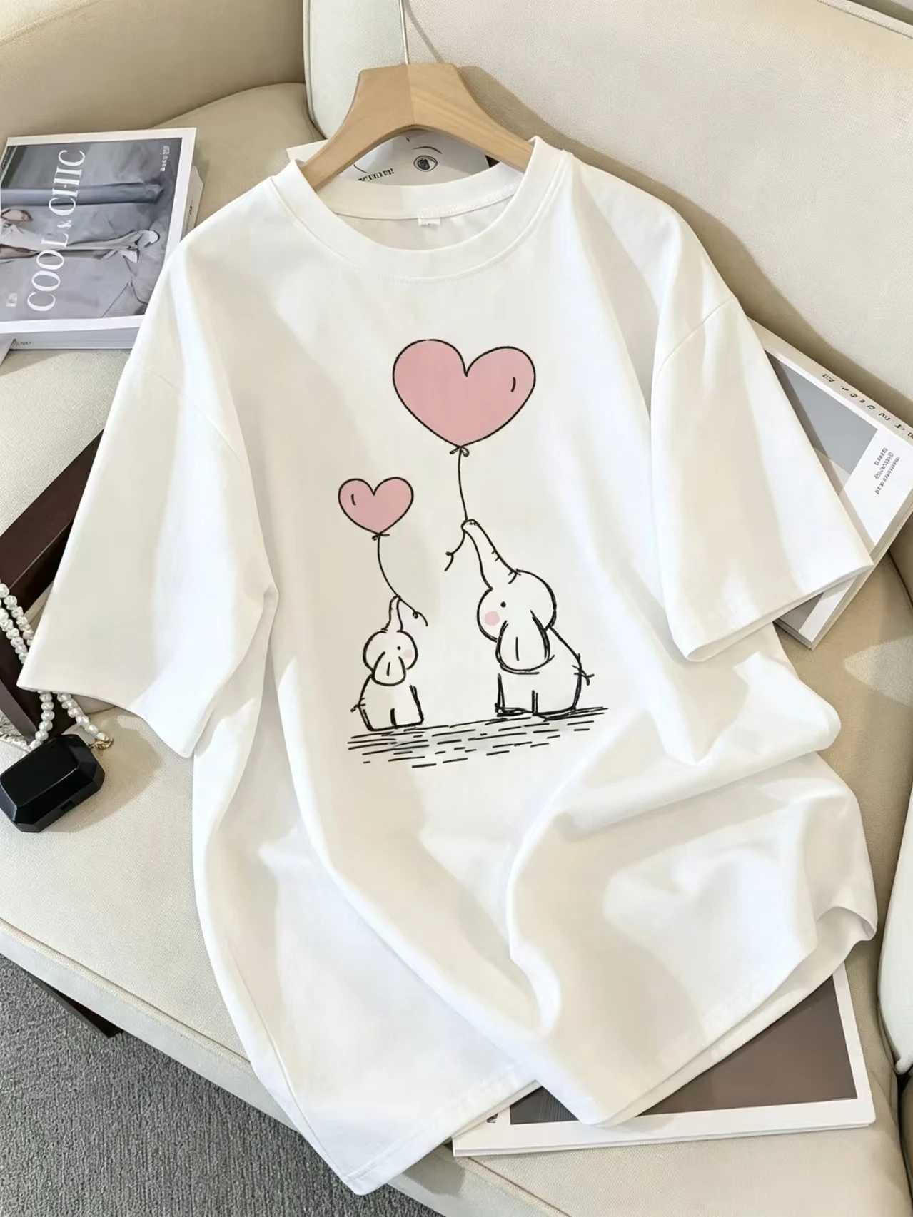 T-shirt graphique rock années  - Vintage Fashion Drawings avis et prix